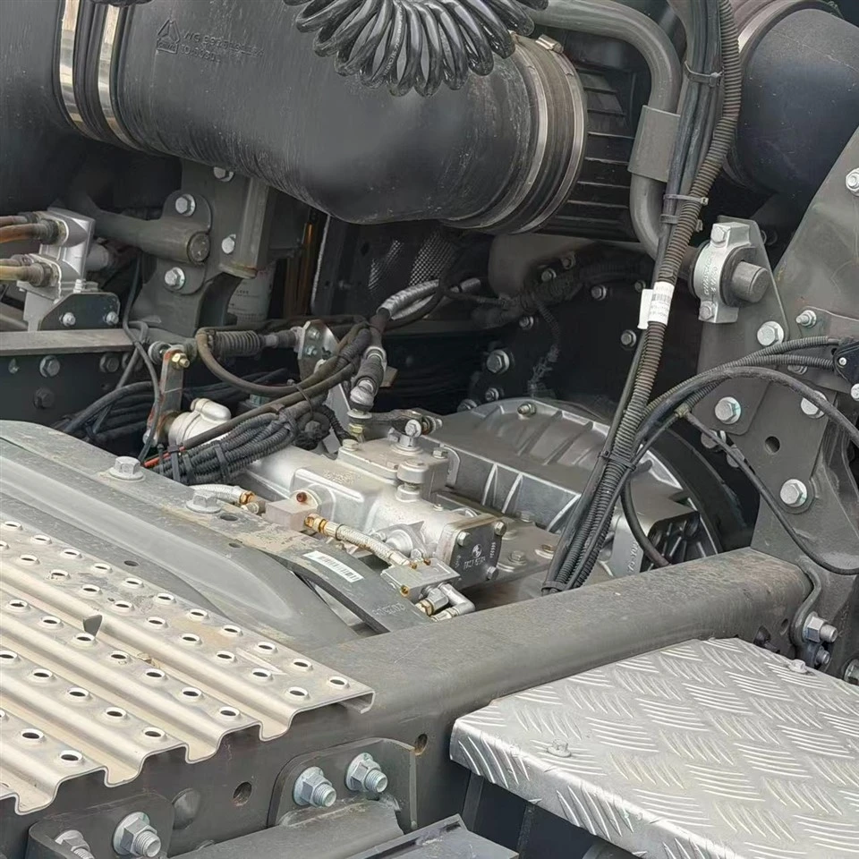 2021 HOWO T7H 460HP Tractor suppliers