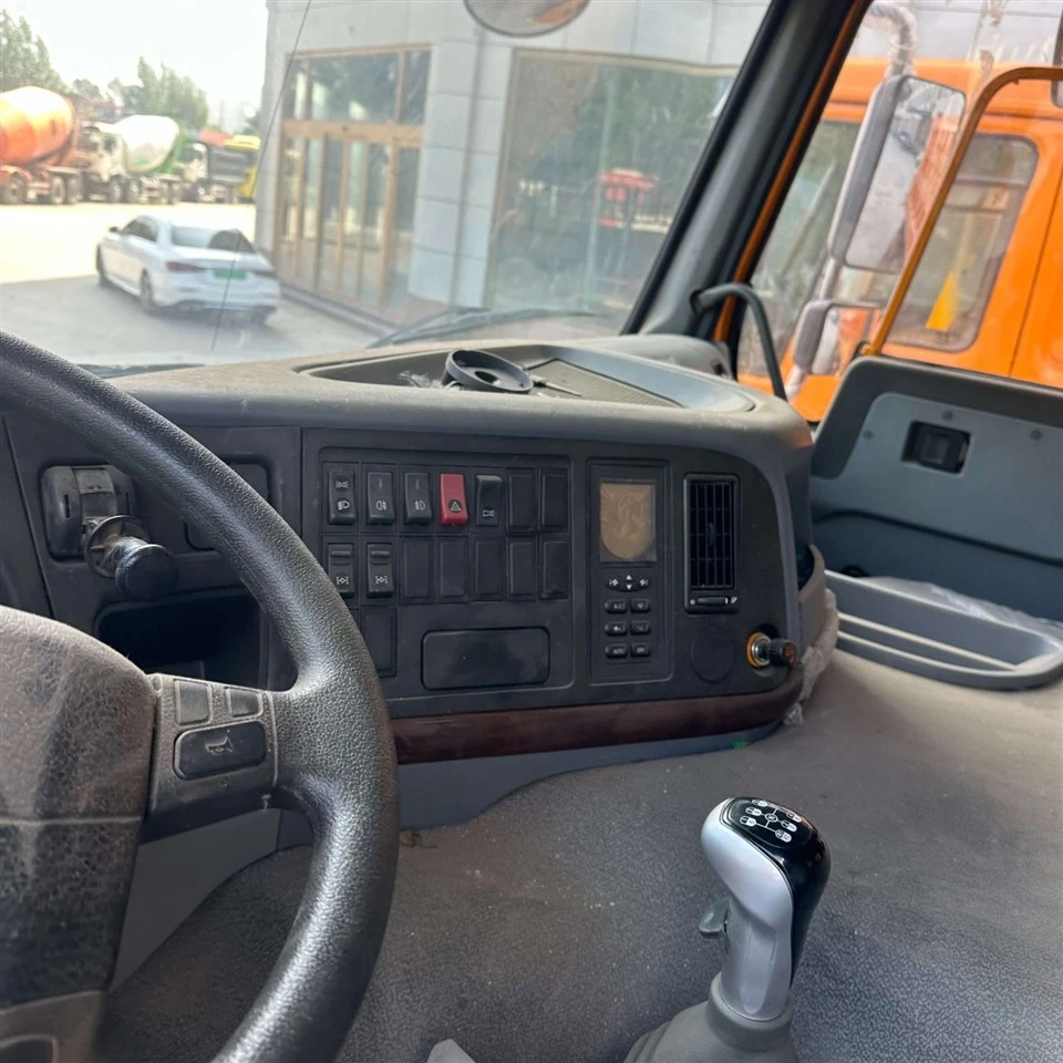 HOWO Dump Truck 6x4 371HP high quality